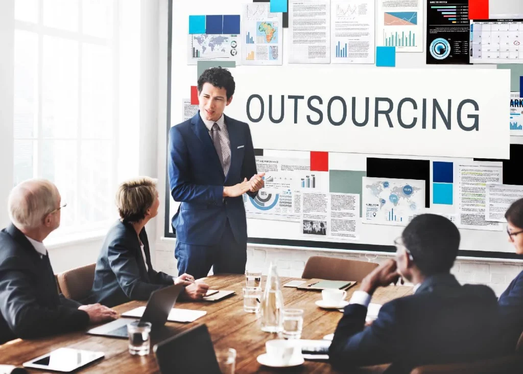5.The Economics of IT Outsourcing